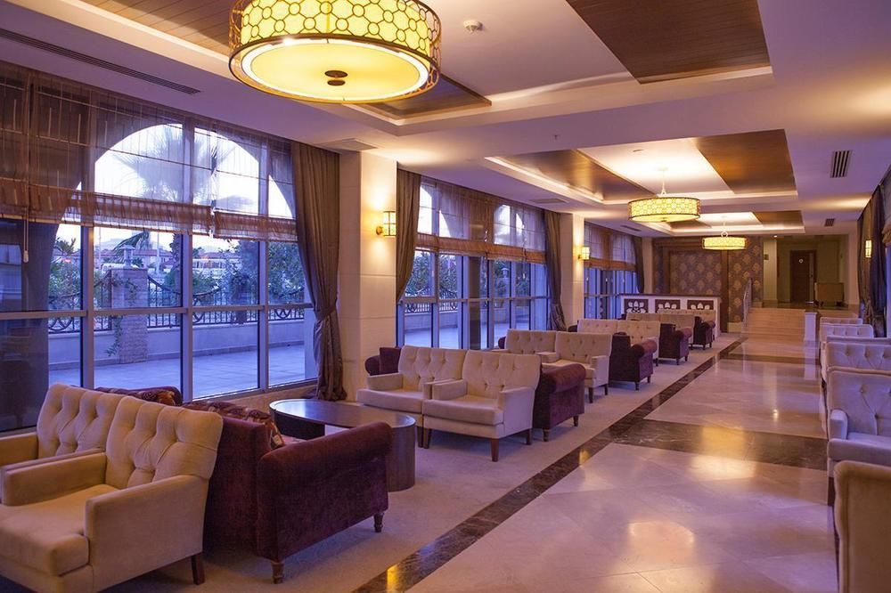 Diamond Beach Hotel & Spa Side Exterior foto