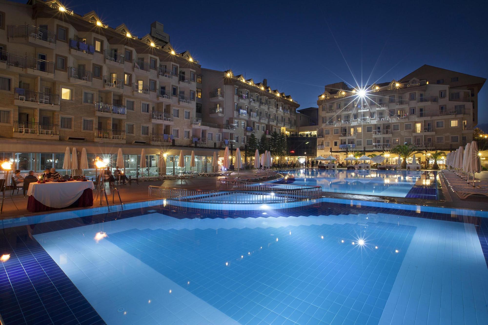Diamond Beach Hotel & Spa Side Exterior foto