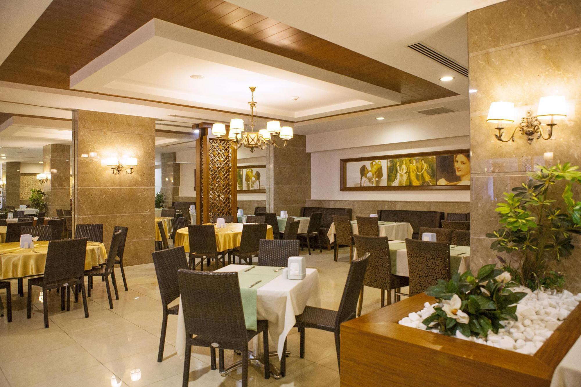 Diamond Beach Hotel & Spa Side Exterior foto