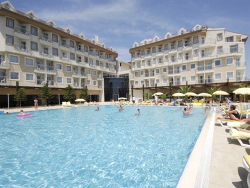 Diamond Beach Hotel & Spa Side Exterior foto