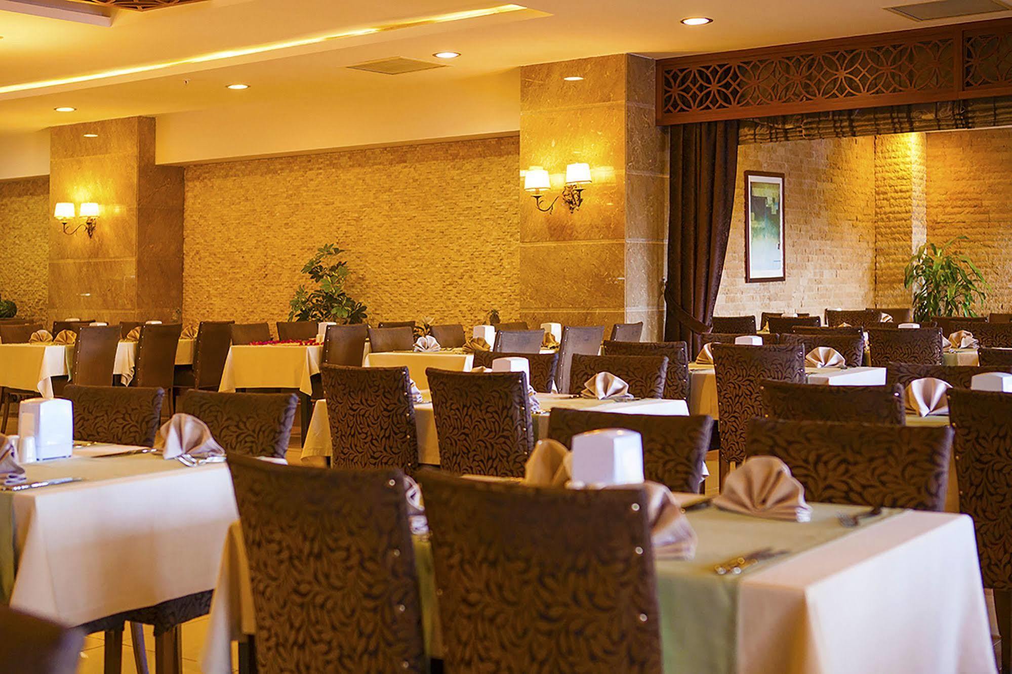 Diamond Beach Hotel & Spa Side Exterior foto