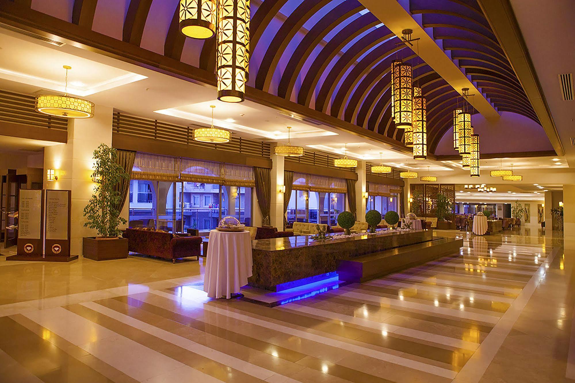 Diamond Beach Hotel & Spa Side Exterior foto