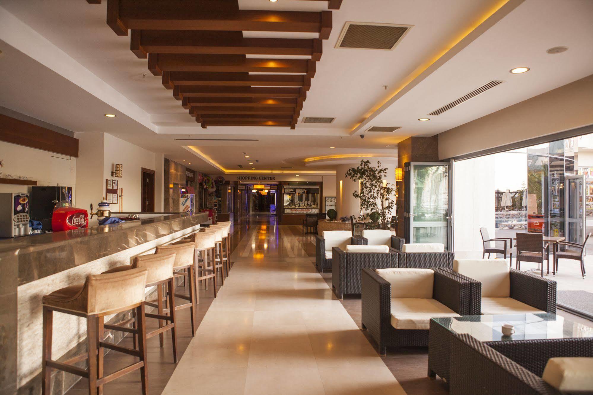 Diamond Beach Hotel & Spa Side Exterior foto